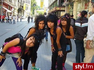 EMO Alternatywne Średnie Fryzury