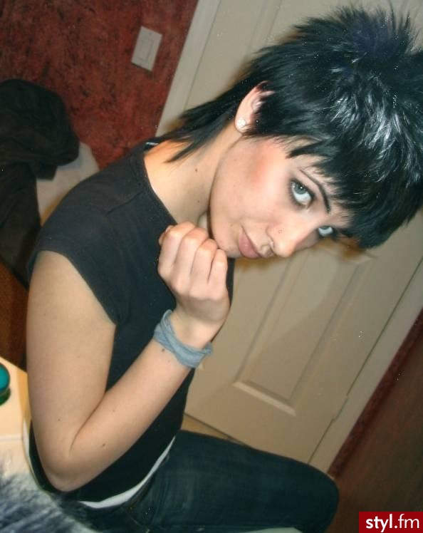 EMO Alternatywne Średnie Fryzury