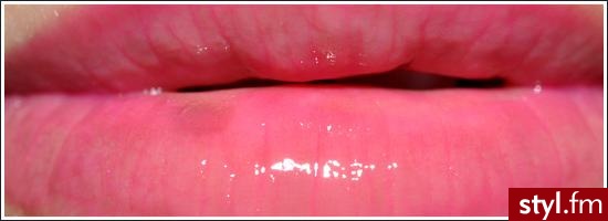 Chanel Confidence Extrait de Gloss     Dior Sari Pink Ultra Gloss     Lancome Electric Pink La Laque Fever     Urban Decay Crush Lip Junkie     Illamasqua Indulge Intense Lipgloss - Dzienne Makijaże