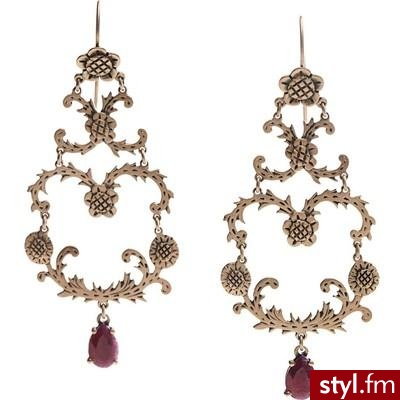 Laurent Gandini Ruby Drop Earrings - Polyvore. Pobrano ze strony: http://www.polyvore.com/laurent_gandini_ruby_drop_earrings/thing?id=12298150 - Pozostałe Dodatki Moda
