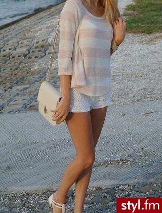 Swetry Ciuchy Moda