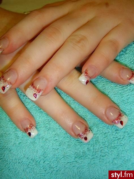 French+ red - Paznokcie