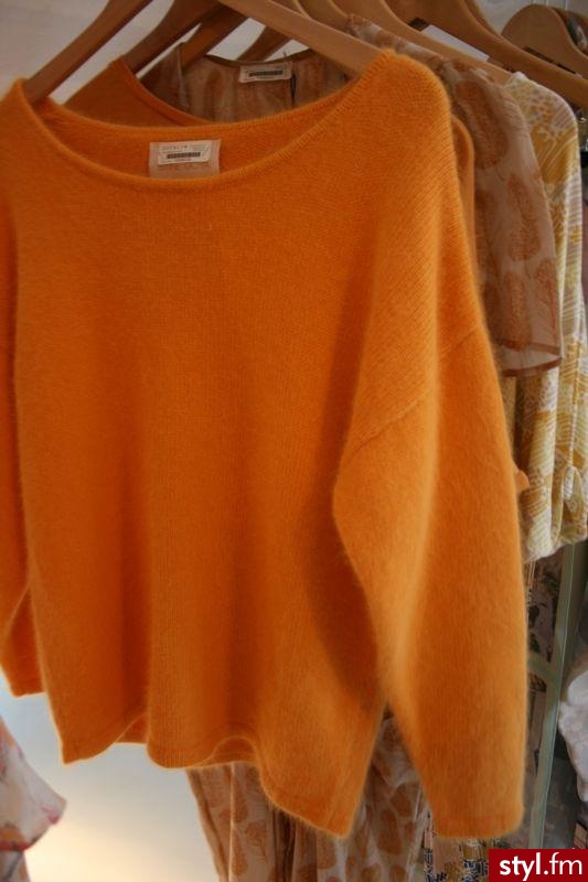 Swetry Ciuchy Moda