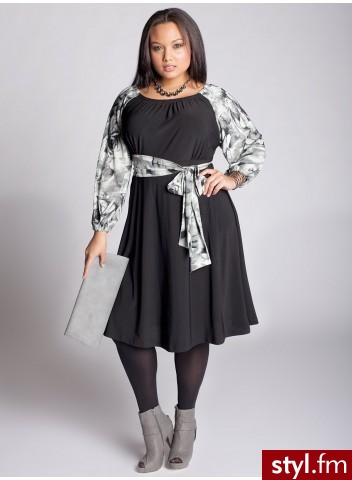Sukienki Moda