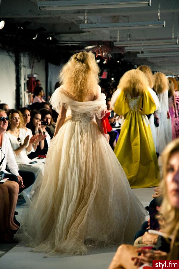 Sukienki Moda