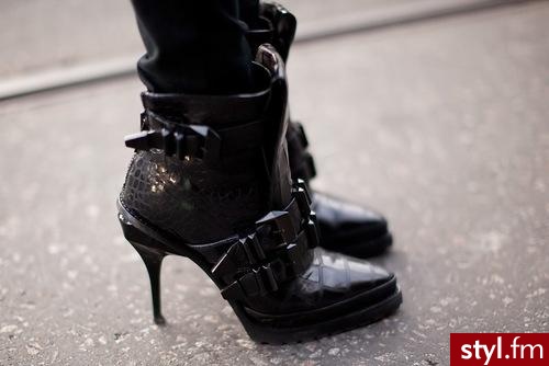 . - Pozostałe Buty Moda