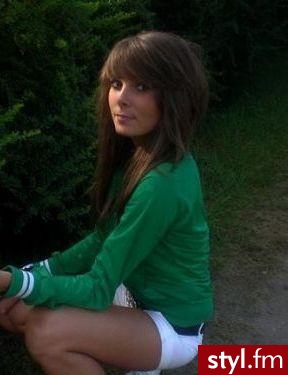 Średnie Fryzury