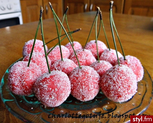 Zapraszam po przepis ! http://charlottegotuje.blogspot.com/2012/12/wisnie.html ;) - Kuchnia