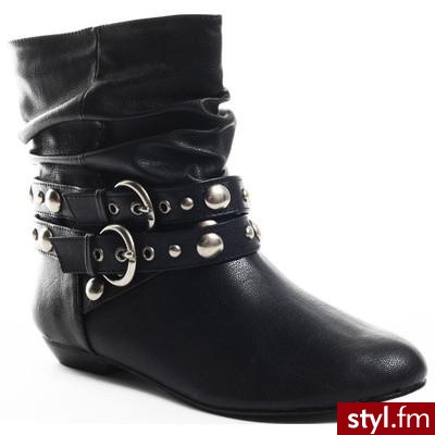 Chinese Laundry Newcastle Boot - Black - Polyvore. Pobrano ze strony: http://www.polyvore.com/chinese_laundry_newcastle_boot_black/thing?id=10034235 - Pozostałe Buty Moda