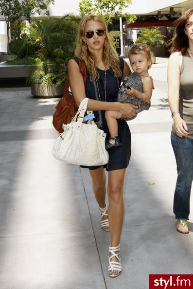 Jessica Alba - Moda uliczna Inne Moda