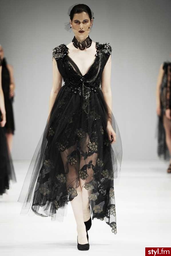 Sukienki Moda