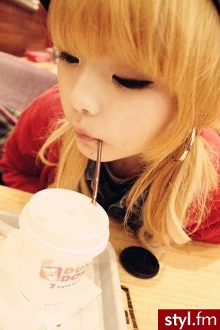Blond Upięcie Proste z grzywką Na co dzień Średnie Fryzury