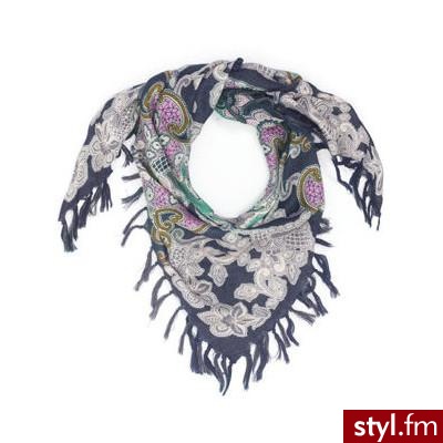 Ophelia Lace Print Lurex Square Scarf - Monsoon - Polyvore. Pobrano ze strony: http://www.polyvore.com/ophelia_lace_print_lurex_square/thing?id=20049046 - Pozostałe Dodatki Moda