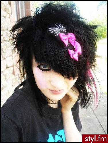 EMO Alternatywne Średnie Fryzury