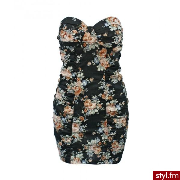 Sukienki Moda