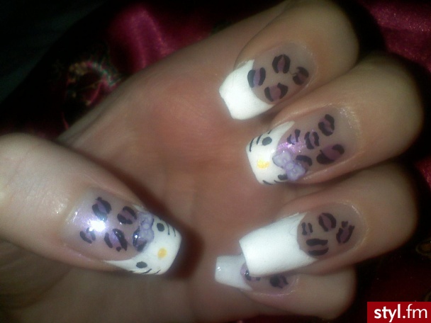 Hello Kitty 2 - Paznokcie