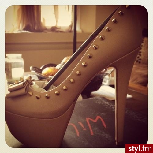 Szpilki Buty Moda