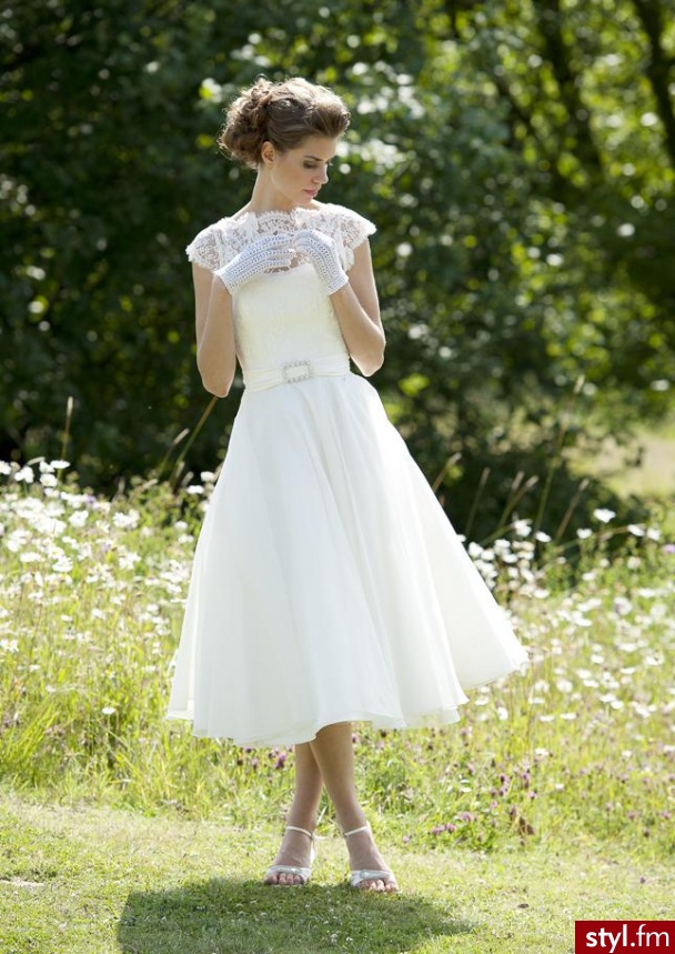 Sukienki Moda