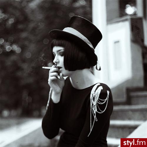 Średnie Fryzury