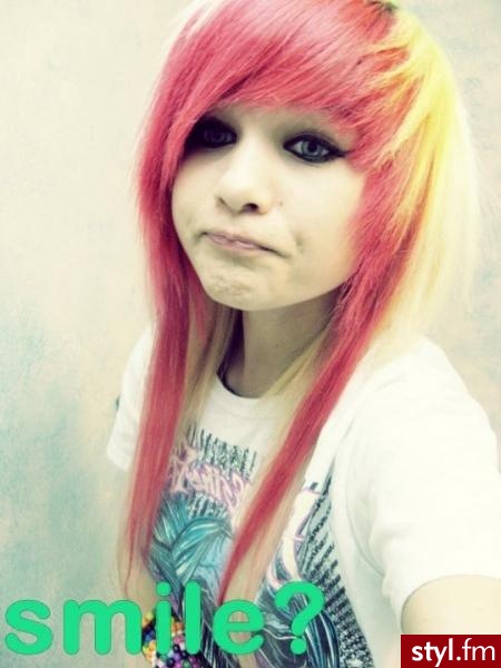 scene <33 - Blond EMO Alternatywne Długie Fryzury