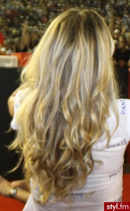 Blond Rozpuszczone Kręcone Na co dzień Długie Fryzury