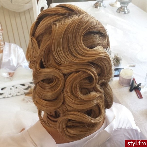 Blond Upięcie Kręcone Ślubne Długie Fryzury