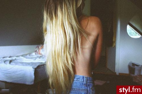 blond. - Długie Fryzury