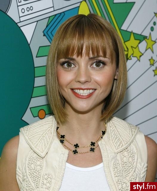 Christina Ricci - Średnie Fryzury