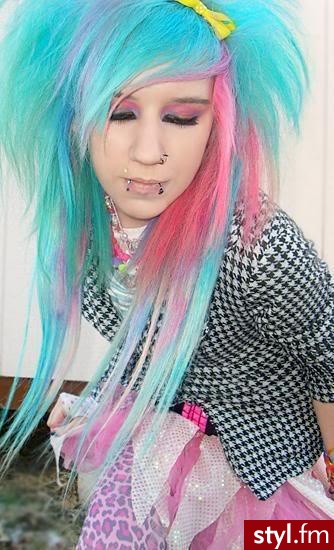 Lexi Lush. Jeśli zdjęcie już jest w galerii podaj link to usunę :) - EMO Alternatywne Średnie Fryzury