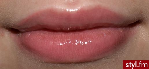 Bare Necessity, Naturally Pink, Coralista en Berry, Berry Nice.

Kosmetyki i swatche w grupe poprzedniej.
Usta Cynthií, z misslipgloss.nl - Makijaże
