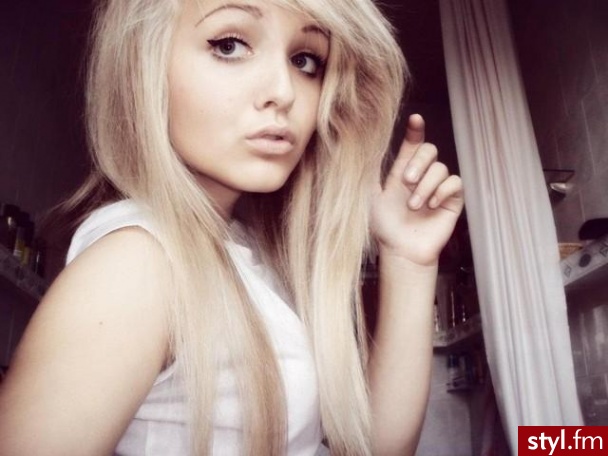 Blond Rozpuszczone Proste Na co dzień Długie Fryzury