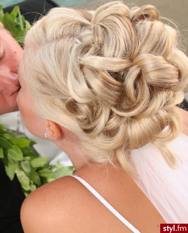 Blond Kok Proste Ślubne Długie Fryzury