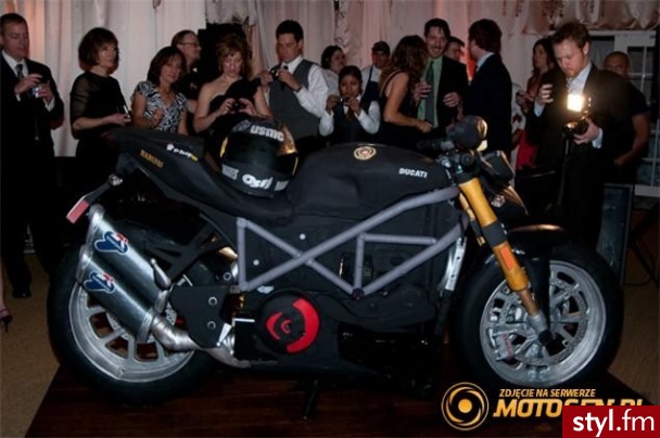 tort. jest to tort weselny motocyklisty:)) - Misz-masz