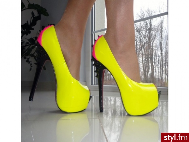 Szpilki Buty Moda