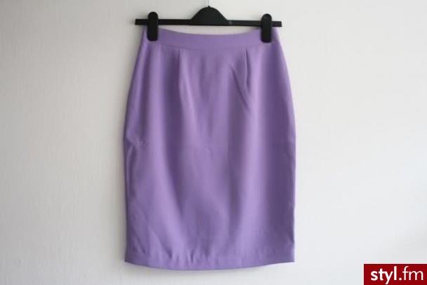 Średnie Spódnice Moda