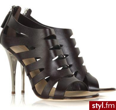buty. Giuseppe Zanotti
Jeżeli już jest proszę o link - Pozostałe Buty Moda