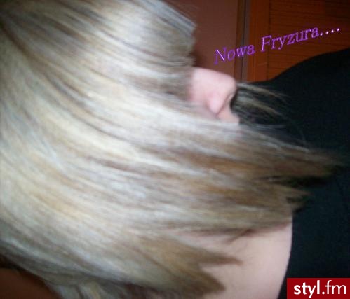 Średnie Fryzury