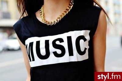 Swetry Ciuchy Moda