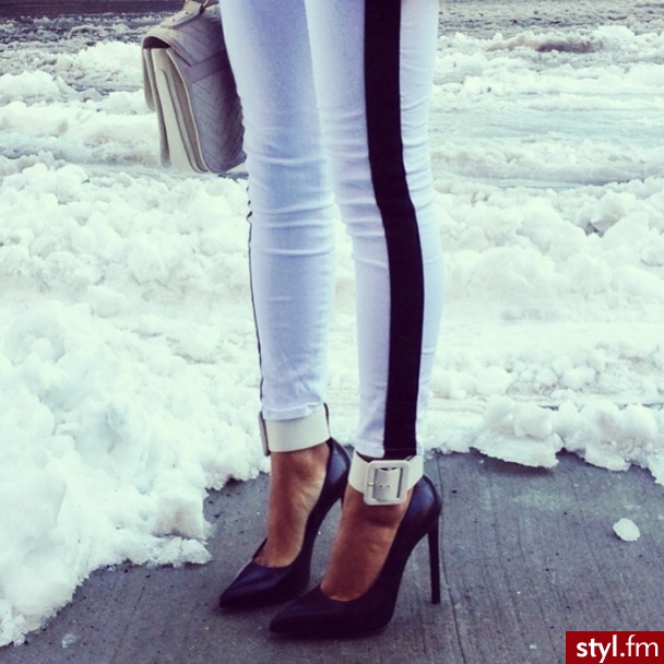 Leginsy Spodnie Moda