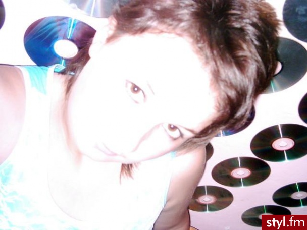 =P =D =** - EMO Alternatywne Średnie Fryzury