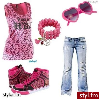 ...pink.... wcześniej dodałam to zdjęcie jako gość - Styler