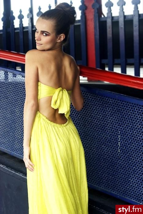 Sukienki Moda