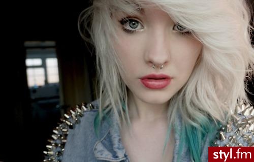 Blond EMO Alternatywne Długie Fryzury
