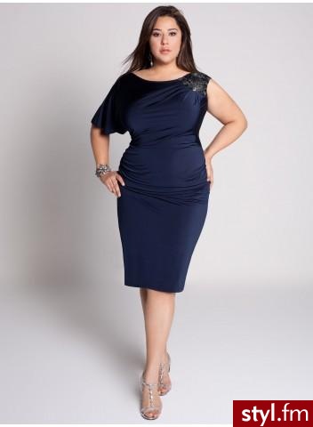 Sukienki Moda