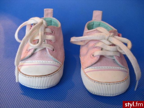 Czyż nie słodkie tramposzki dla maluszka ?:)
Jeśli już są bardzo proszę o link . - Pozostałe Buty Moda