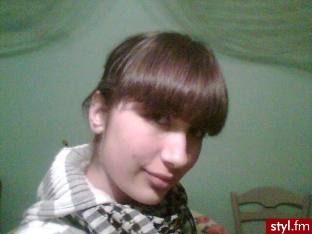 Średnie Fryzury