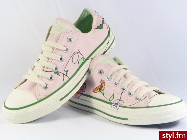 1 - 199 zł; 2 - 189 zł; 3 - 199 zł; 4 - 219 zł; 5 i 6 - 95 zł. Wszystkie dostępne na Allegro :) - Pozostałe Buty Moda