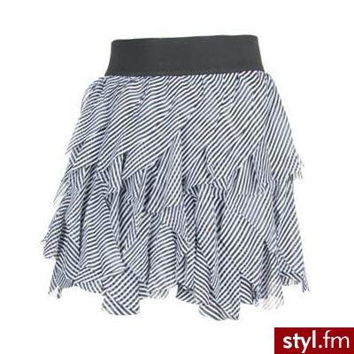 Stripe Skater Multi Tier Skirt - Metro Park - Polyvore. Pobrano ze strony: http://www.polyvore.com/stripe_skater_multi_tier_skirt/thing?id=19309303 - Pozostałe Ciuchy Moda