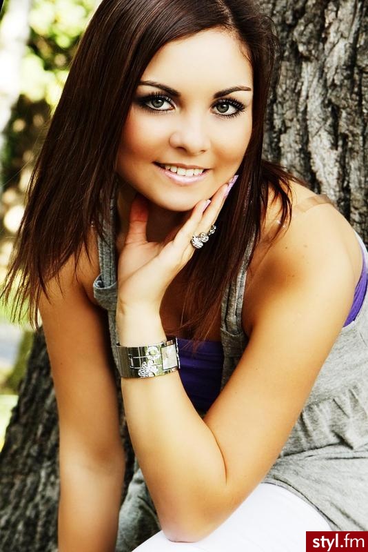 Średnie Fryzury