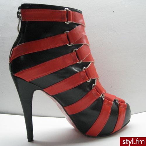 Pozostałe Buty Moda